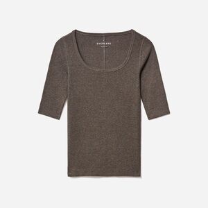 Everlane The Luxe Micro-Rib Scoop-Neck Tee in Heathered Fatigue